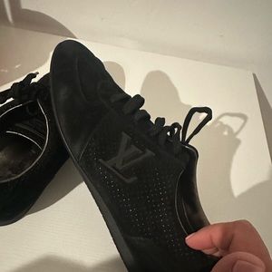 Louis Vuitton low sneaker’s perforated
